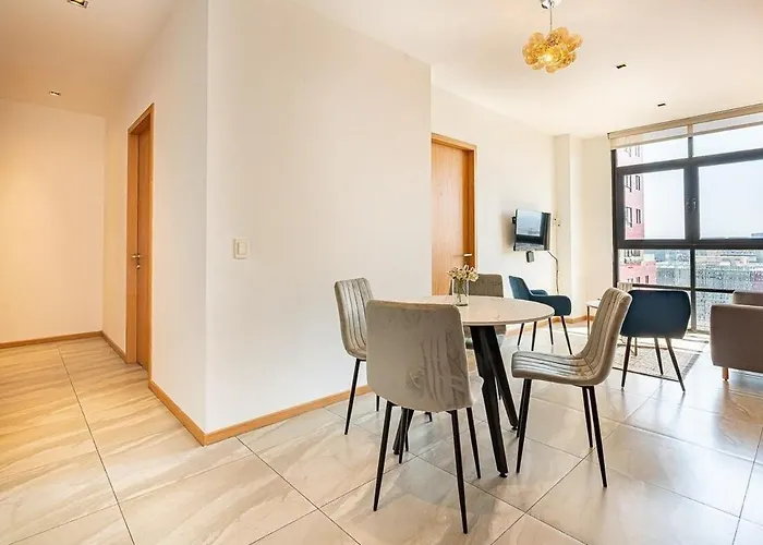 Wondrous 2bed/2bath Apartamento